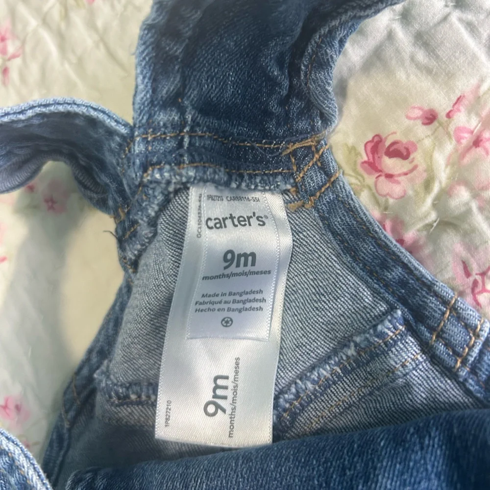 SOLD Carters denim overalls size 9 months - Picture 4 of 5